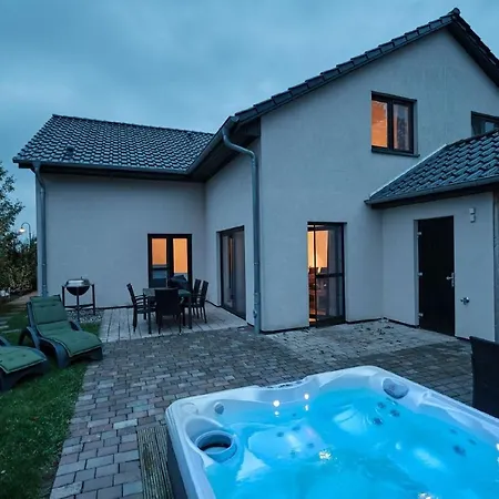 Ferienhaus Luxus-ferienhaus Der Extraklasse, Hochwertig Und Exklusiv Ausgestattet Göhren-Lebbin